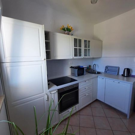 Buntin Apartments Primošten Esterno foto